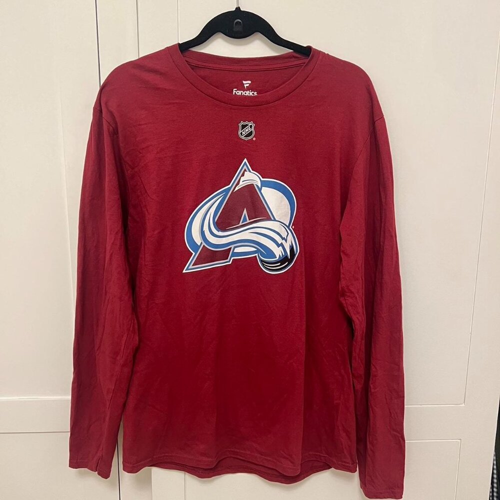 Long sleeve Nathan MacKinnon Colorado Avalanche t-jersey in Avs burgundy.